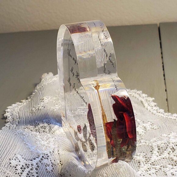 Vintage Bircraft Valentine Acrylic Heart Paperweight with Embedded Roses 4 inch - Picture 5 of 7